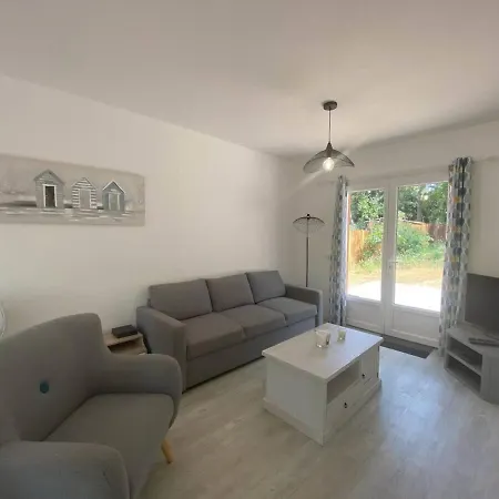 Dom wakacyjny La Maison Des Pins *